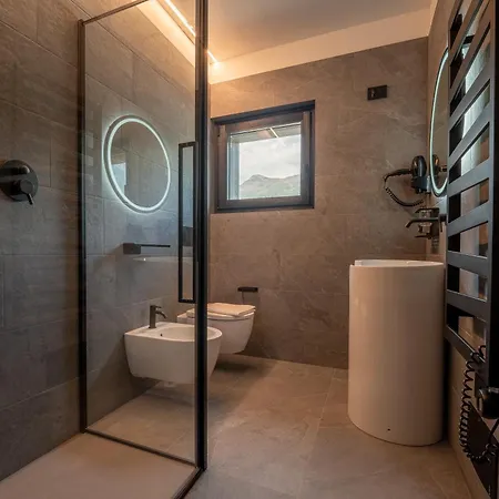 Echo - Prvate Aparthotel 4*